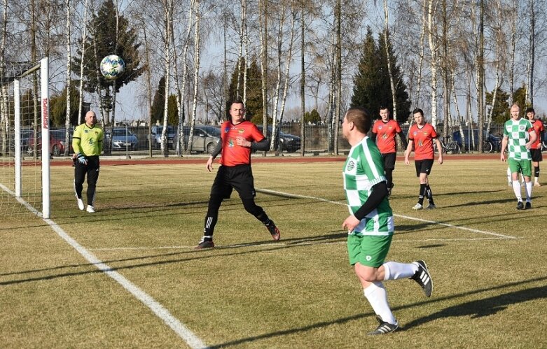  Wiosenna inauguracja w A Klasie. Lider potwierdził aspiracje 