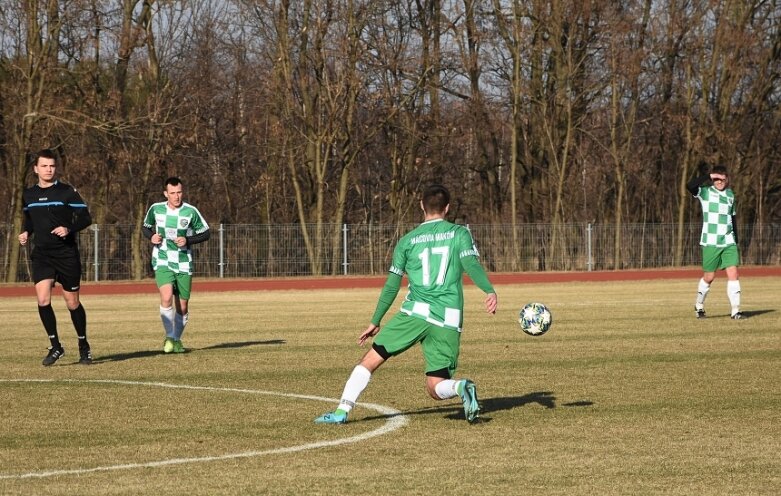  Wiosenna inauguracja w A Klasie. Lider potwierdził aspiracje 