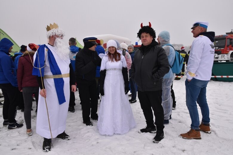  Wszystkie ręce na pokład. Znów morsowali dla Agaty 