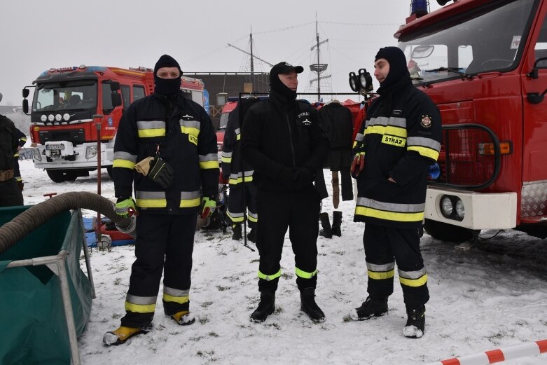  Wszystkie ręce na pokład. Znów morsowali dla Agaty 