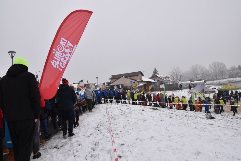  Wszystkie ręce na pokład. Znów morsowali dla Agaty 