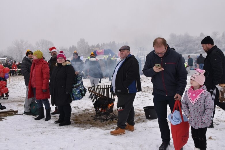  Wszystkie ręce na pokład. Znów morsowali dla Agaty 