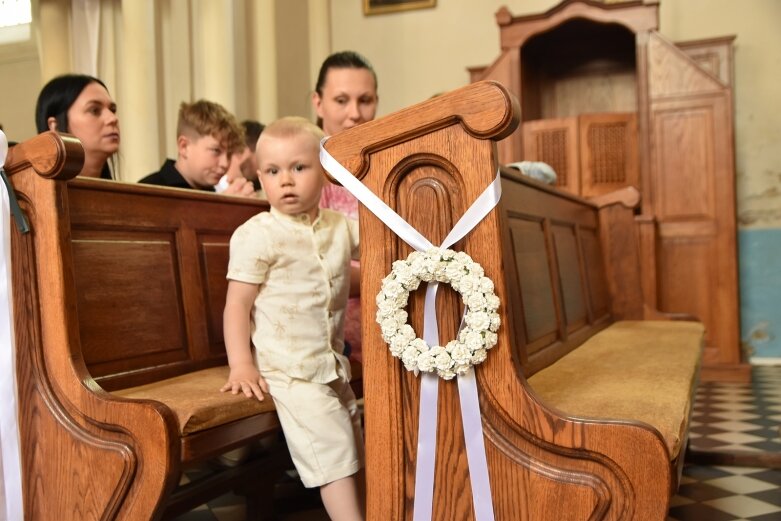  Wyjątkowa Komunia Święta w Kościele św. Doroty w Pszczonowie 