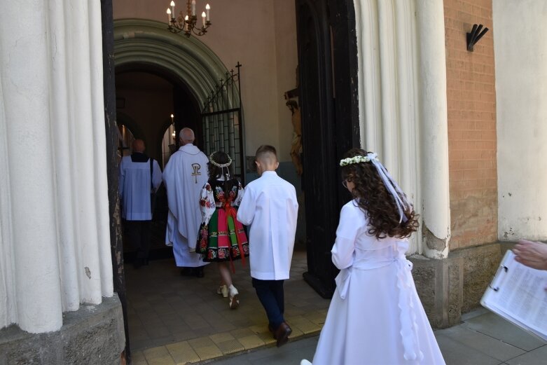  Wyjątkowa Komunia Święta w Kościele św. Doroty w Pszczonowie 