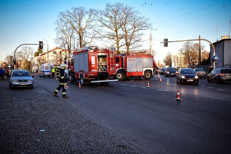  Wypadek na skrzyżowaniu Sienkiewicza i Sobieskiego 