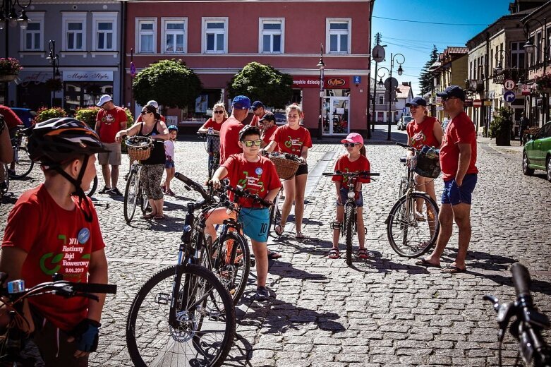  XVII Rodzinny Rajd Rowerowy w Skierniewicach - zobacz zdjęcia 