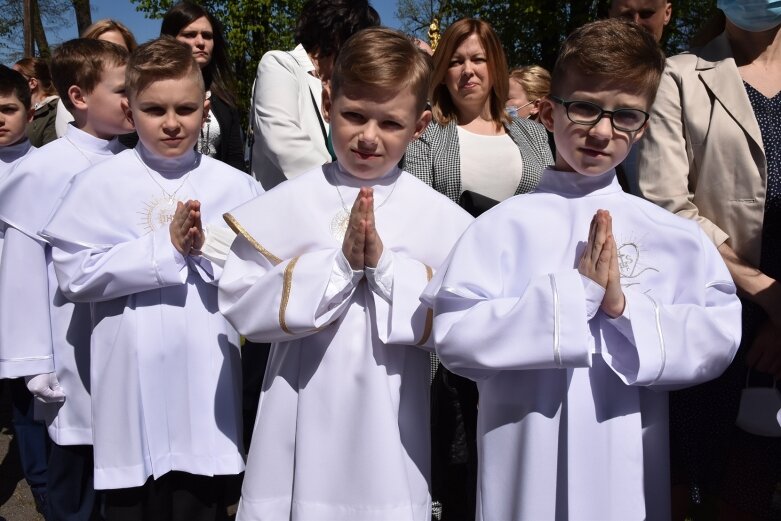  Z radością i czystymi serduszkami przystąpili do Pierwszej Komunii Świętej 