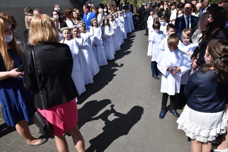  Z radością i czystymi serduszkami przystąpili do Pierwszej Komunii Świętej 