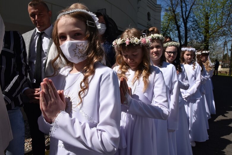  Z radością i czystymi serduszkami przystąpili do Pierwszej Komunii Świętej 