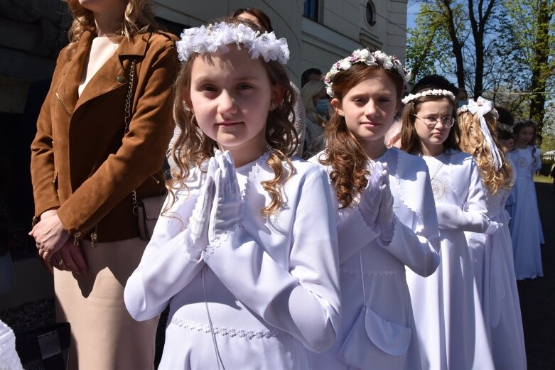  Z radością i czystymi serduszkami przystąpili do Pierwszej Komunii Świętej 