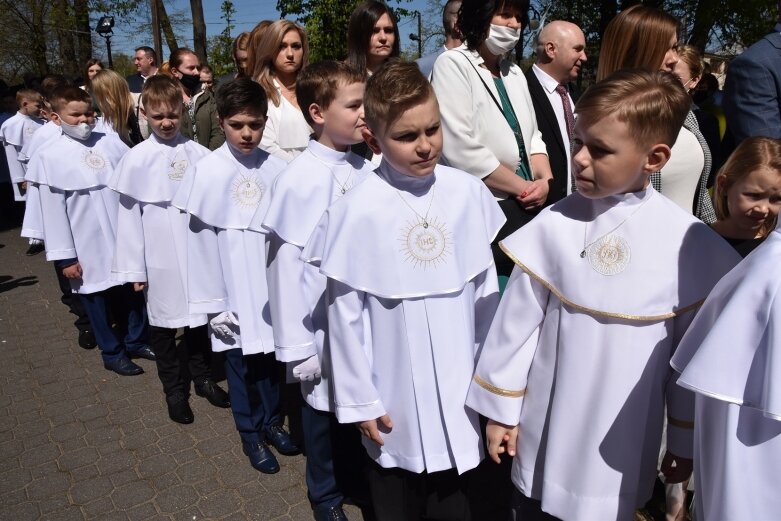  Z radością i czystymi serduszkami przystąpili do Pierwszej Komunii Świętej 