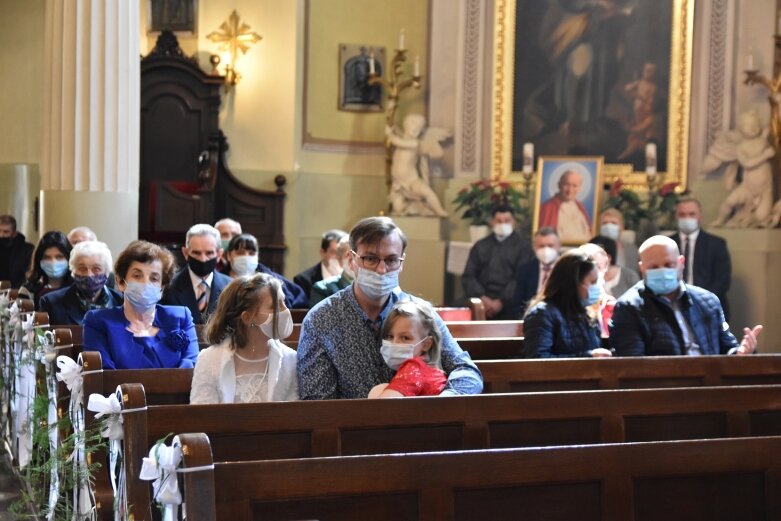  Z radością i czystymi serduszkami przystąpili do Pierwszej Komunii Świętej 