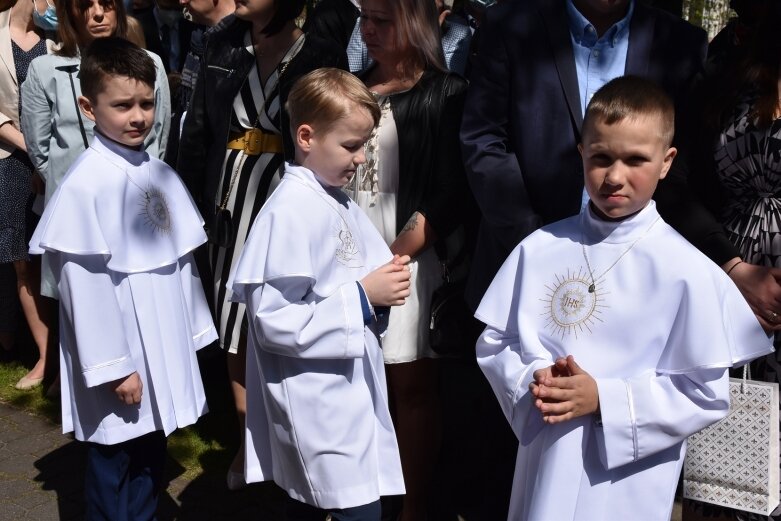  Z radością i czystymi serduszkami przystąpili do Pierwszej Komunii Świętej 