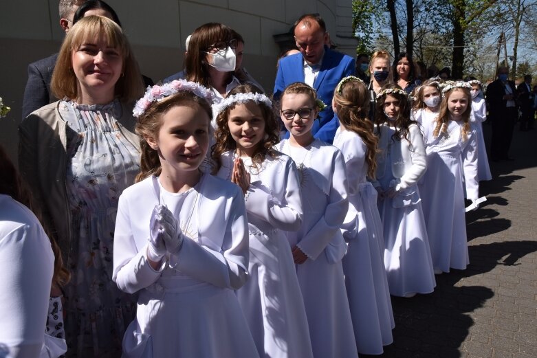  Z radością i czystymi serduszkami przystąpili do Pierwszej Komunii Świętej 