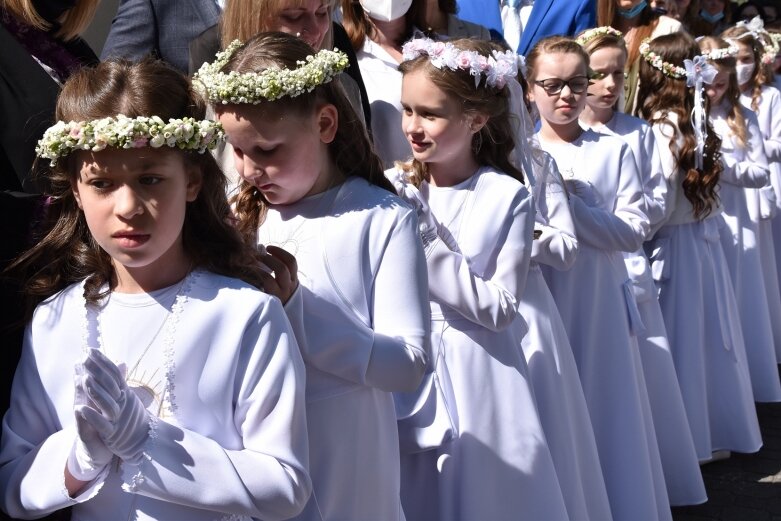  Z radością i czystymi serduszkami przystąpili do Pierwszej Komunii Świętej 