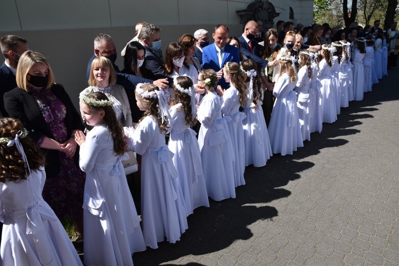  Z radością i czystymi serduszkami przystąpili do Pierwszej Komunii Świętej 