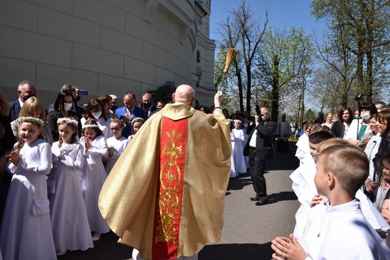  Z radością i czystymi serduszkami przystąpili do Pierwszej Komunii Świętej 