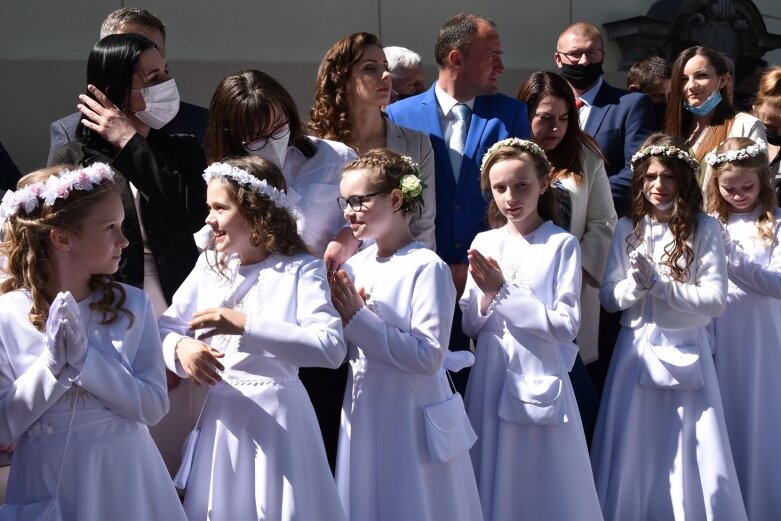  Z radością i czystymi serduszkami przystąpili do Pierwszej Komunii Świętej 