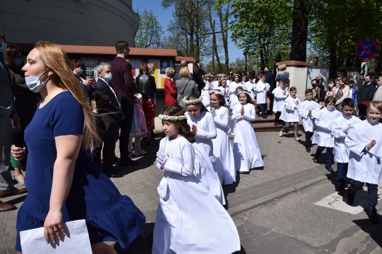  Z radością i czystymi serduszkami przystąpili do Pierwszej Komunii Świętej 