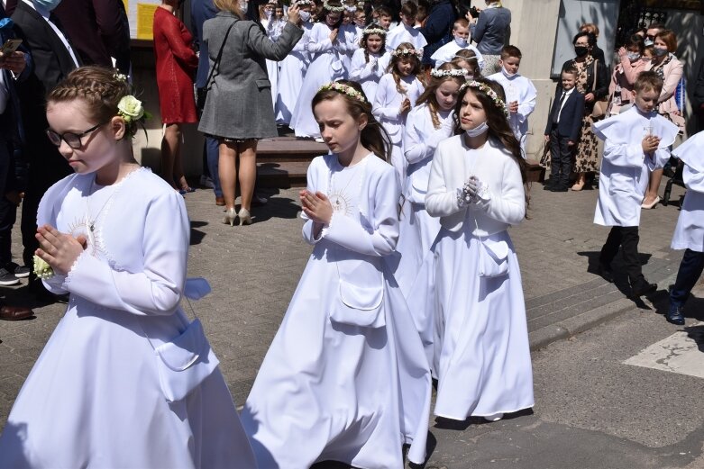  Z radością i czystymi serduszkami przystąpili do Pierwszej Komunii Świętej 