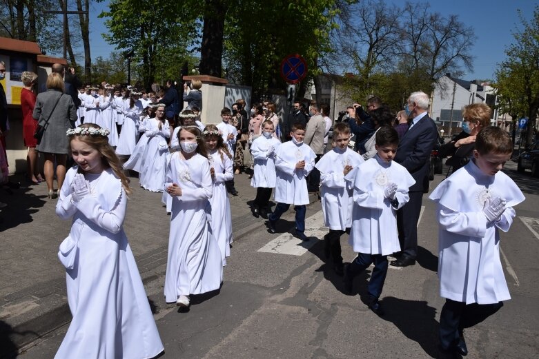  Z radością i czystymi serduszkami przystąpili do Pierwszej Komunii Świętej 