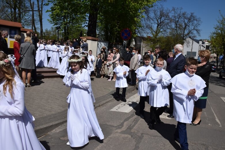  Z radością i czystymi serduszkami przystąpili do Pierwszej Komunii Świętej 