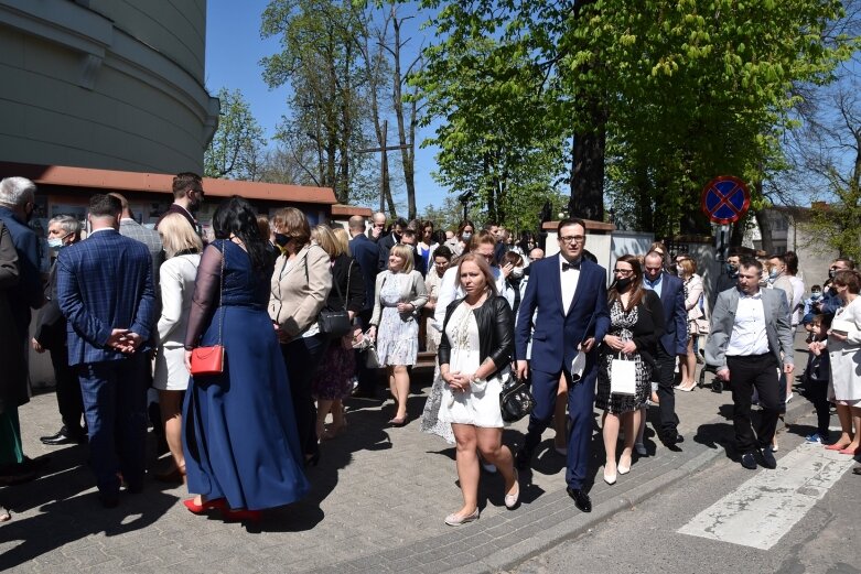  Z radością i czystymi serduszkami przystąpili do Pierwszej Komunii Świętej 