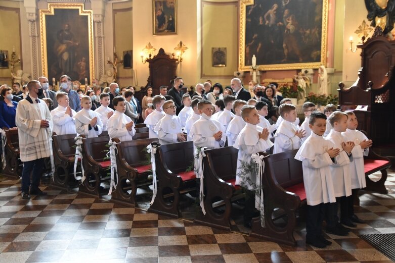  Z radością i czystymi serduszkami przystąpili do Pierwszej Komunii Świętej 