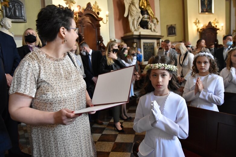  Z radością i czystymi serduszkami przystąpili do Pierwszej Komunii Świętej 