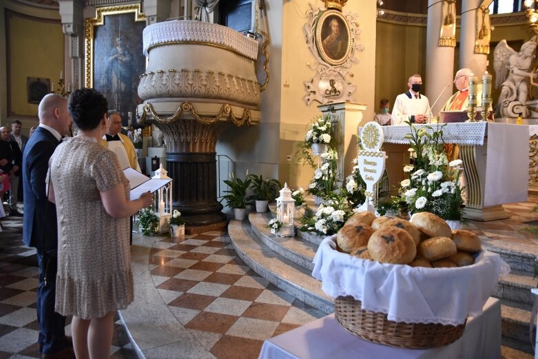  Z radością i czystymi serduszkami przystąpili do Pierwszej Komunii Świętej 