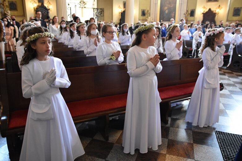  Z radością i czystymi serduszkami przystąpili do Pierwszej Komunii Świętej 