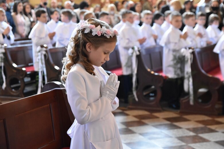  Z radością i czystymi serduszkami przystąpili do Pierwszej Komunii Świętej 