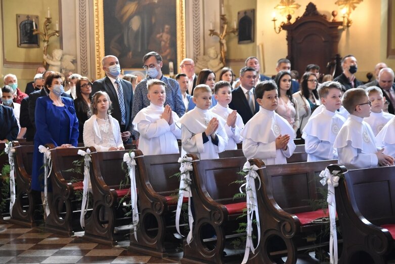  Z radością i czystymi serduszkami przystąpili do Pierwszej Komunii Świętej 