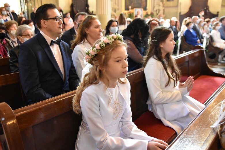  Z radością i czystymi serduszkami przystąpili do Pierwszej Komunii Świętej 