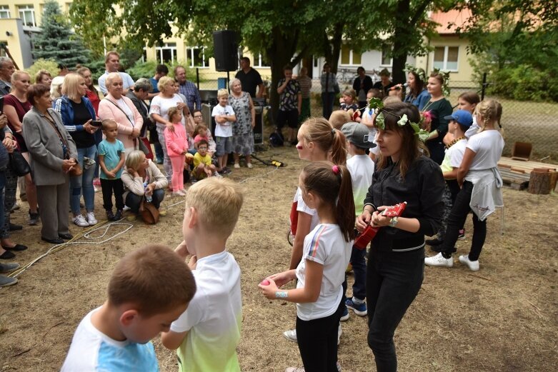  Zabrali mieszkańców osiedla na wyspę 