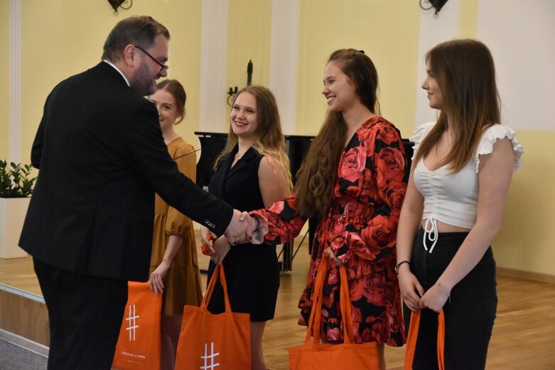  Zakończenie roku w szkole muzycznej. Najlepsi nagrodzeni 