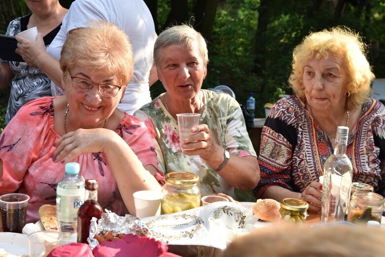  Zaledwie jedna trzecia seniorów z klubu Rawka spotkała się na pikniku 