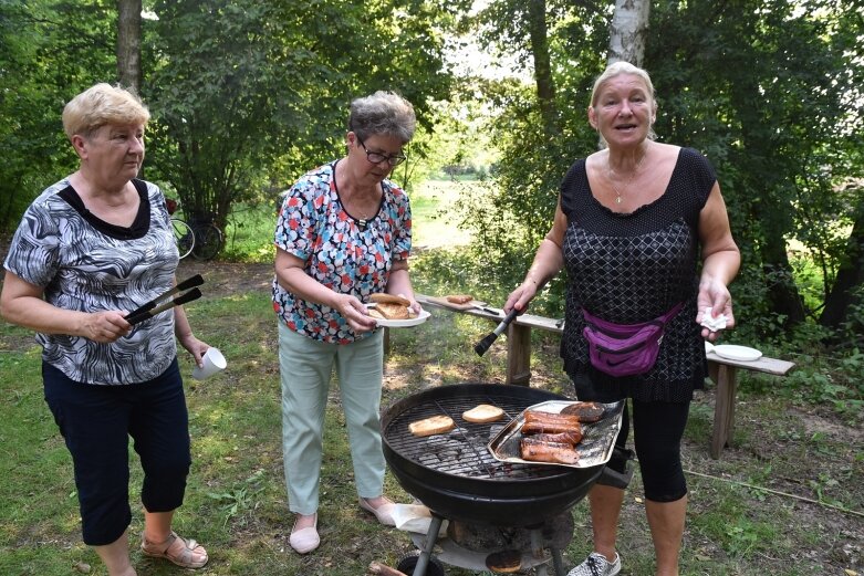  Zaledwie jedna trzecia seniorów z klubu Rawka spotkała się na pikniku 