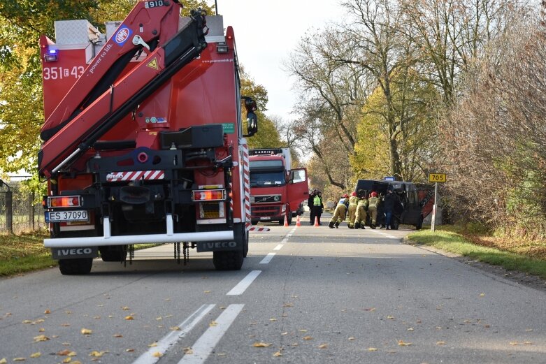  Zderzenie busów w Dąbrowicach. Jedna osoba w szpitalu 