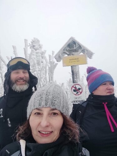  Zdobyli Babią Górę, teraz pomogą choremu Bartusiowi 