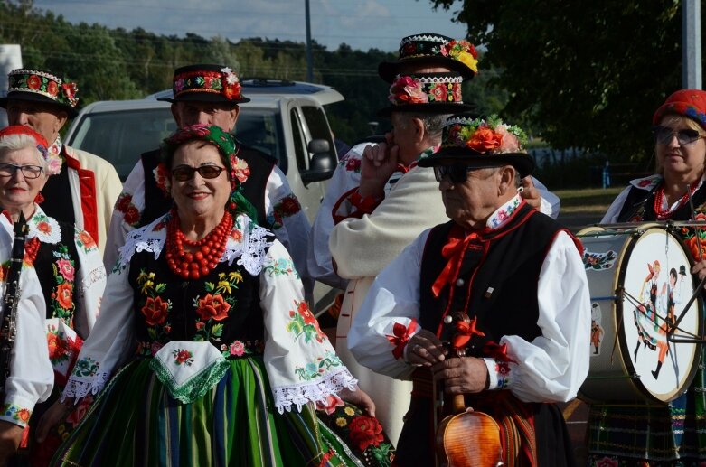  Zespół Folkorystyczny 