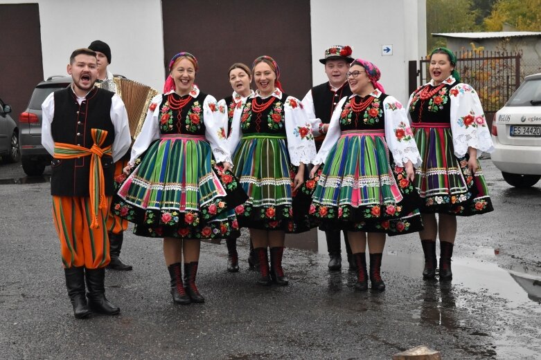  Zespół Ludowy „Ziemia Słupiecka” kończy projekt w wielkim stylu 