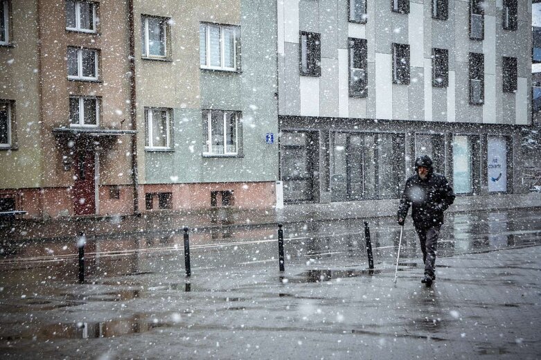  Zima przypomniała sobie o Skierniewicach [ZDJĘCIA] 