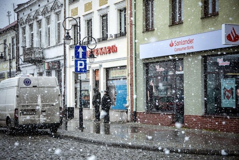  Zima przypomniała sobie o Skierniewicach [ZDJĘCIA] 