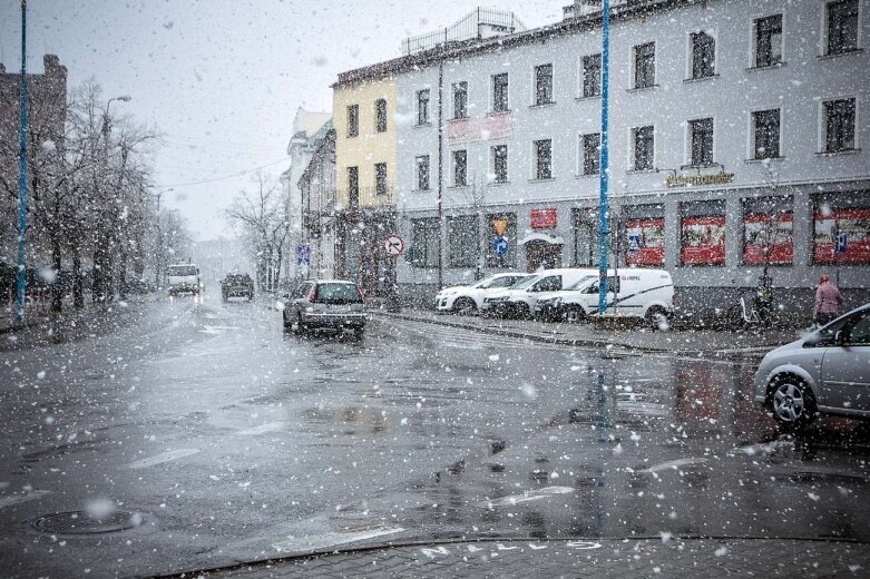  Zima przypomniała sobie o Skierniewicach [ZDJĘCIA] 