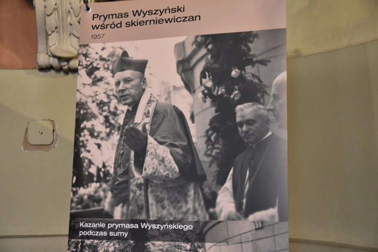  Zobacz wystawę poświęconą kard. Wyszyńskiemu 