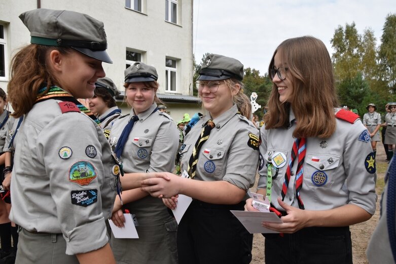  Zuchy ze Skierniewic spędziły weekend na Wrzosowisku 