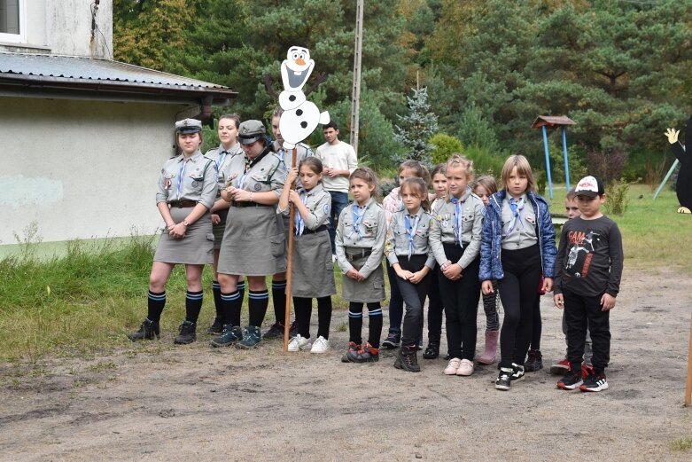  Zuchy ze Skierniewic spędziły weekend na Wrzosowisku 