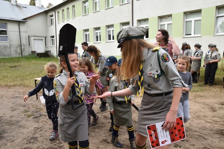  Zuchy ze Skierniewic spędziły weekend na Wrzosowisku 