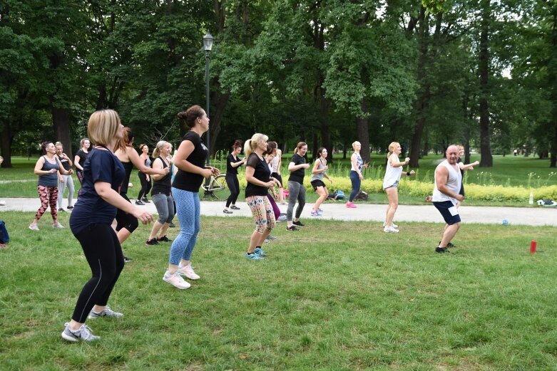  Zumba i fitness w parku 